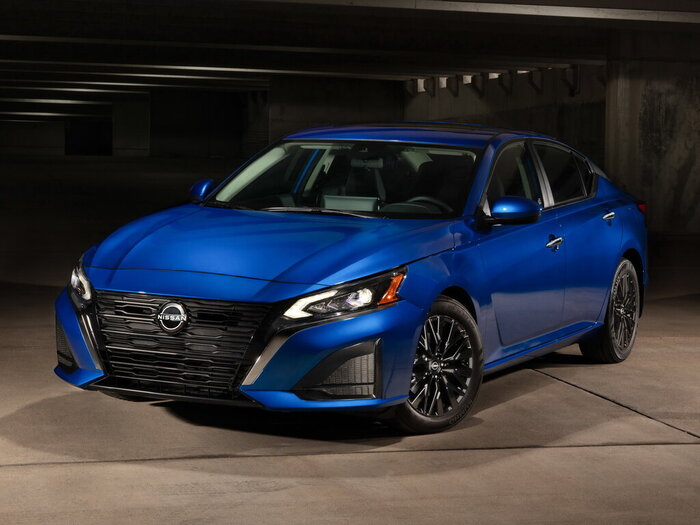  :   Nissan Altima 2025     2,93