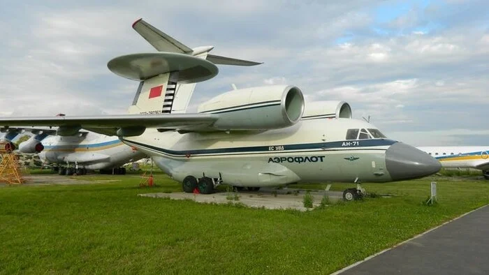 An-71 AWACS and control aircraft - An-71, KB Antonov, Made in USSR, Drlo, Military aviation, Longpost