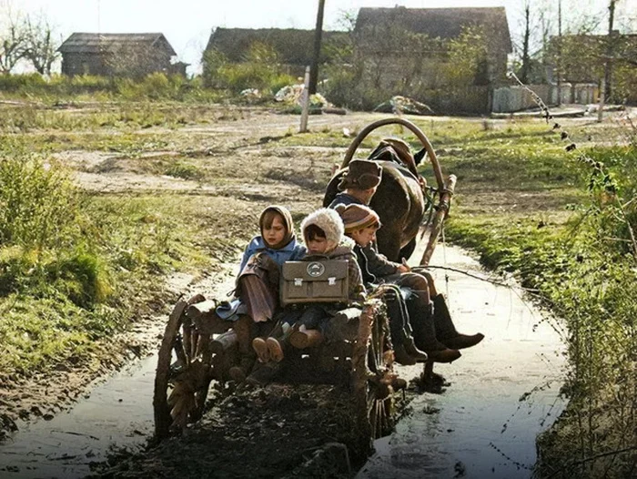 Подборка простых и потрясающих фотографий эпохи СССР. 20 раскрашенных фотографий, Часть XX Старое фото, 20 век, СССР, Сделано в СССР, Детство в СССР, Фотография, 60-е, 70-е, 80-е, 50-е, 40-е, Колоризация, Длиннопост