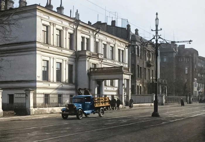 Жизнь Советского Ленинграда в 1930-е годы. 20 раскрашенных фотографий. Часть II Ленинградская область, Ленинград, Фотография, СССР, 1930-е, Историческое фото, История города, Старое фото, Колоризация, Длиннопост