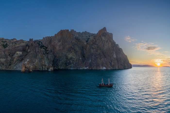 На рассвете