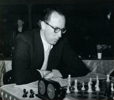 Шахматист Николас Кортлевер в 1939