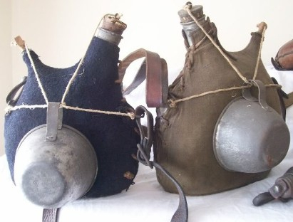 Французские армейские фляги.