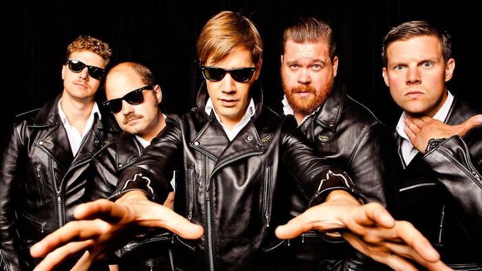 THE HIVES         2025    The Hives Forever Forever The Hives...