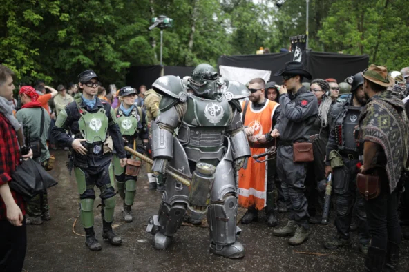 -    .     ,  1 , , Fallout, Warhammer, Warhammer Fantasy Battles,    , , YouTube, 