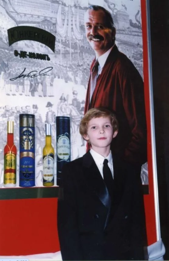 Интересные фотографии 90 -х (часть 114) 90-е, Детство 90-х, Ностальгия, Знаменитости, Фотография, Эпоха, Что? Где? Когда?, Борис Крюк, Лада Дэнс, Константин Хабенский, Пейджер, Юрий Никулин, Scooter, Анфиса Чехова, Андрей Губин, Ширли-мырли, Кирилл Андреев, Угадай мелодию, Валдис Пельш, Борис Ельцин, Длиннопост