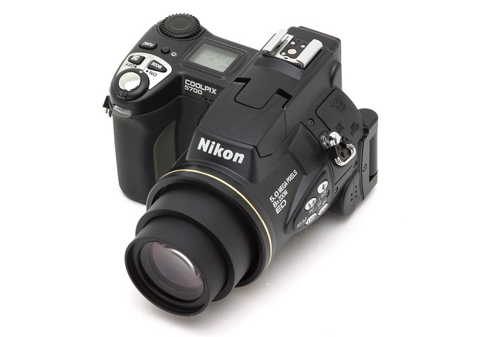  2   Canon Pro1 - Nikon      