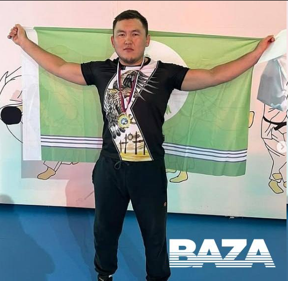 Горячие парни живут в морозной Якутии