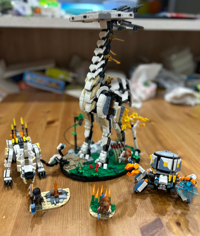 Длинношей из набора 76989.