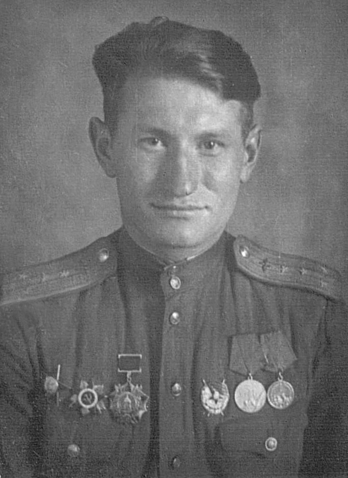    (19201966)    ,    ,    (1944).