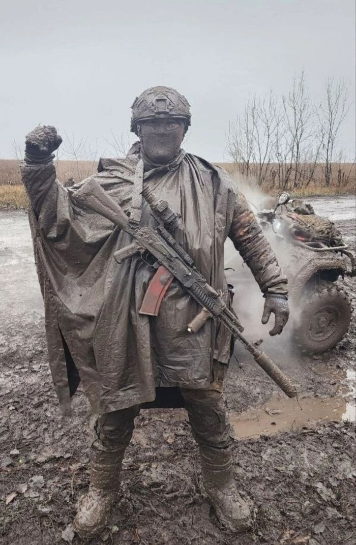 "Вот, пацаны застряли"