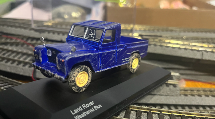 Land Rover Series II 109     Corgi.