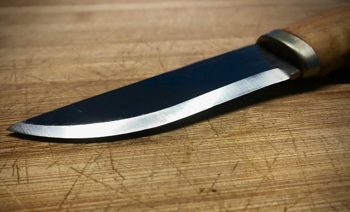 Житель Башкирии в постели перепутал жену с другой и получил нож в грудь