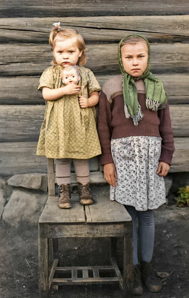 Подборка душевных и ярких фотографий деревенской жизни в СССР. 20 раскрашенных фотографий 20 век, Фотография, СССР, Детство в СССР, Старое фото, 60-е, 70-е, 50-е, 80-е, Деревня, Сельская жизнь, Колоризация, Длиннопост