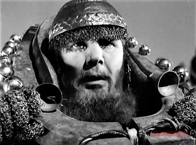 Хотя историки больше склоняются к версии побега реального персонажа