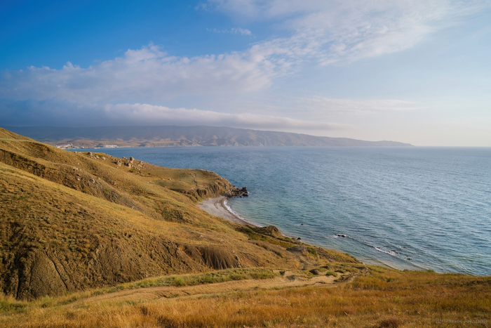 Туманное утро в Двуякорной бухте