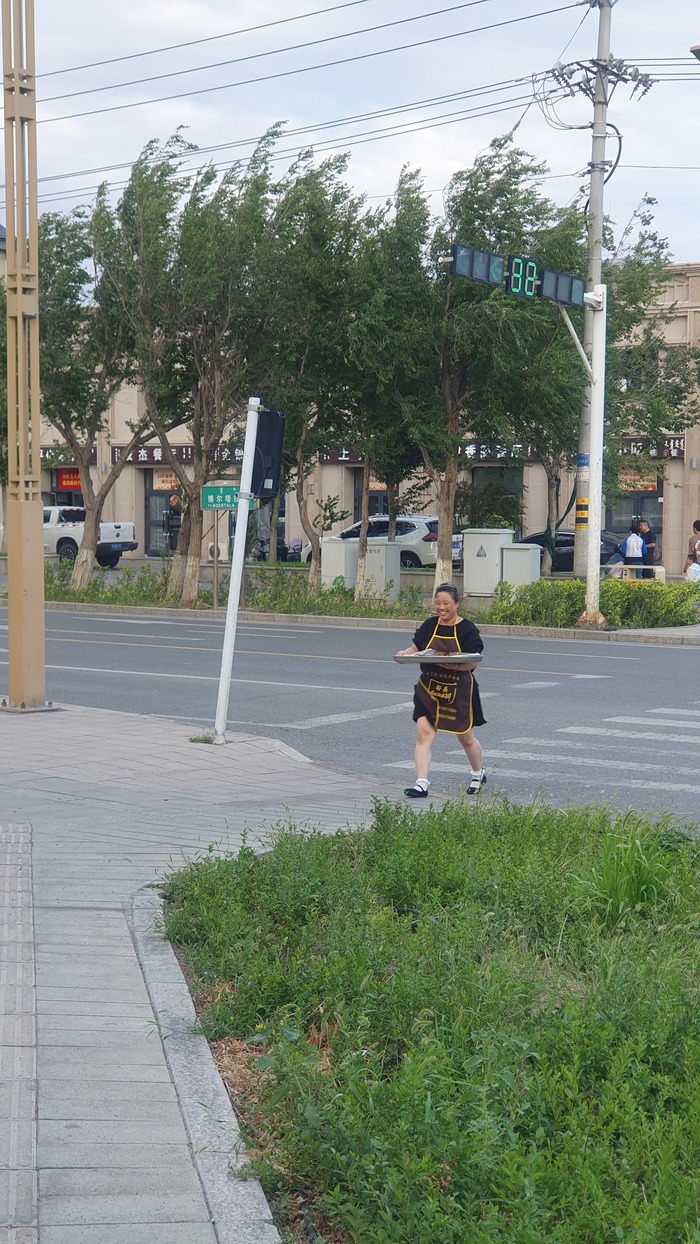 увидела, что снимаю)