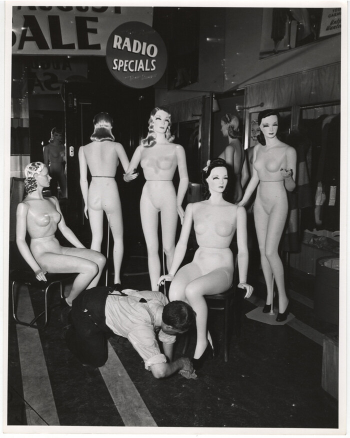 ��������, 1942