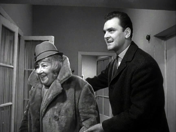 Заведующий "Химчисткой" инженер Бочкин - "Лёгкая жизнь" (1964). С Фаиной Раневской.