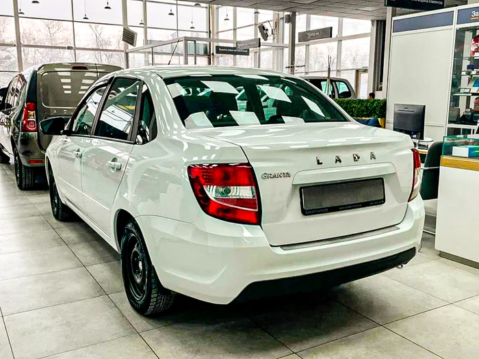 Нашел в продаже новую Лада Гранта 2024 в салоне за 331 тыс руб. Рассказываю удалось ли купить автомобиль Лада, Авто, Автомобилисты, АвтоВАЗ, Негатив, Запчасти, Мерседес, Китайские авто, Внедорожник, BMW, Яндекс Дзен (ссылка), Длиннопост, Волна постов Нашел в продаже новую Лада Гранта 2024 в салоне за 331 тыс руб. Рассказываю удалось ли купить автомобиль Лада, Авто, Автомобилисты, АвтоВАЗ, Негатив, Запчасти, Мерседес, Китайские авто, Внедорожник, BMW, Яндекс Дзен (ссылка), Длиннопост, Волна постов