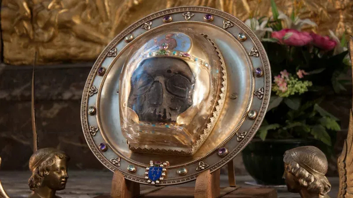 Глава Иоанна Крестителя в Амьене, Франция