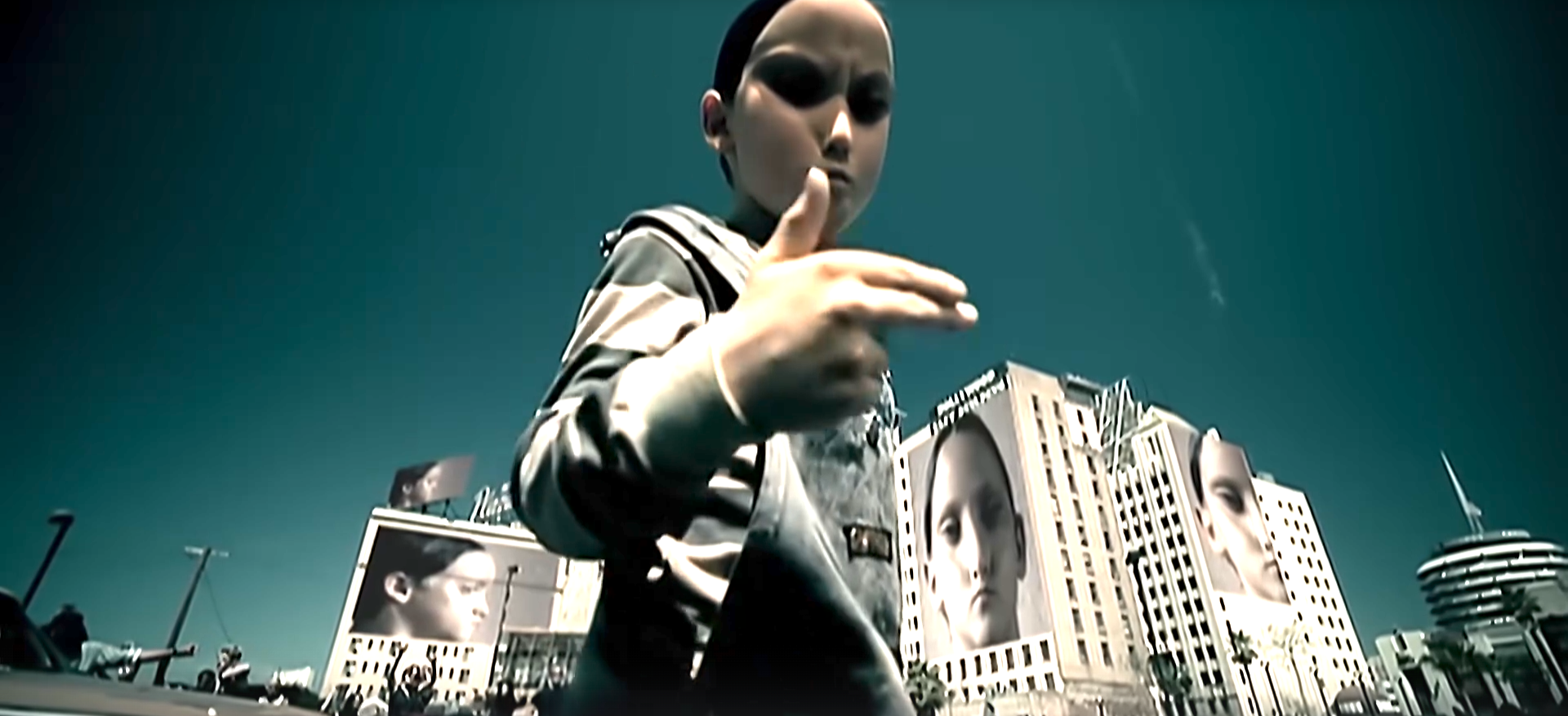 В сеть слили кадры 3го сезона The Last of us - System of a Down, The Last of Us