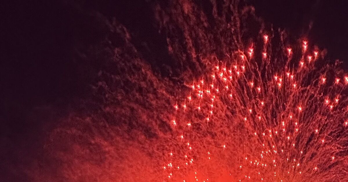 С праздником всех нас!