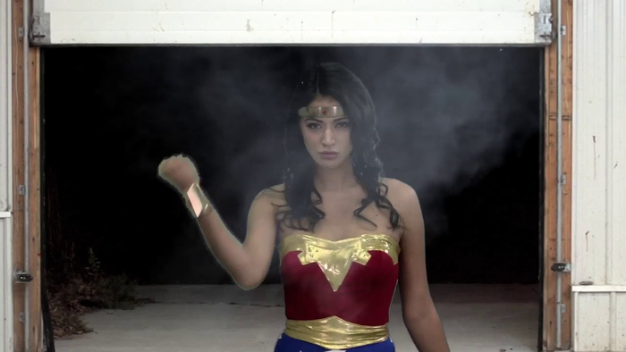 - "-  " (Wonder Woman vs the Mafia)   DC Comics , , DC Comics, ,    DC Comics, -, ,  , 