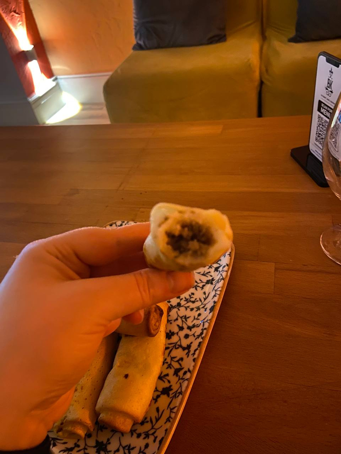 19 лари, примерно 650р