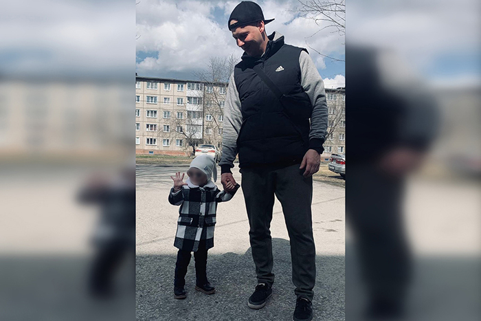 Катя попасын досына ұсынды және үйдегі анальный секс сұрады.