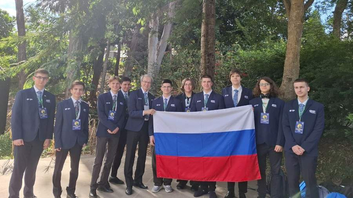 <!--noindex--><a href="https://pikabu.ru/story/prokremlevskiy_informatsionnyiy_puzyir_mefodiya__102991_12724531?u=https%3A%2F%2Fiz.ru%2F1885963%2F2025-05-14%2Fpobediteli-mezhdunarodnoi-olimpiady-po-khimii-vernulis-v-moskvu-iz-brazilii&t=https%3A%2F%2Fiz.ru%2F1885963%2F2025-05-14%2Fpobediteli-mezhdunarodnoi-o...&h=305a77d16fb259fd157c9455077e14d27bd3add2" title="https://iz.ru/1885963/2025-05-14/pobediteli-mezhdunarodnoi-olimpiady-po-khimii-vernulis-v-moskvu-iz-..." target="_blank" rel="nofollow noopener">https://iz.ru/1885963/2025-05-14/pobediteli-mezhdunarodnoi-o...</a><!--/noindex-->