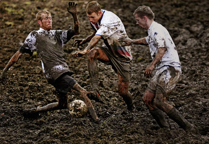 Болотный футбол в Финляндии