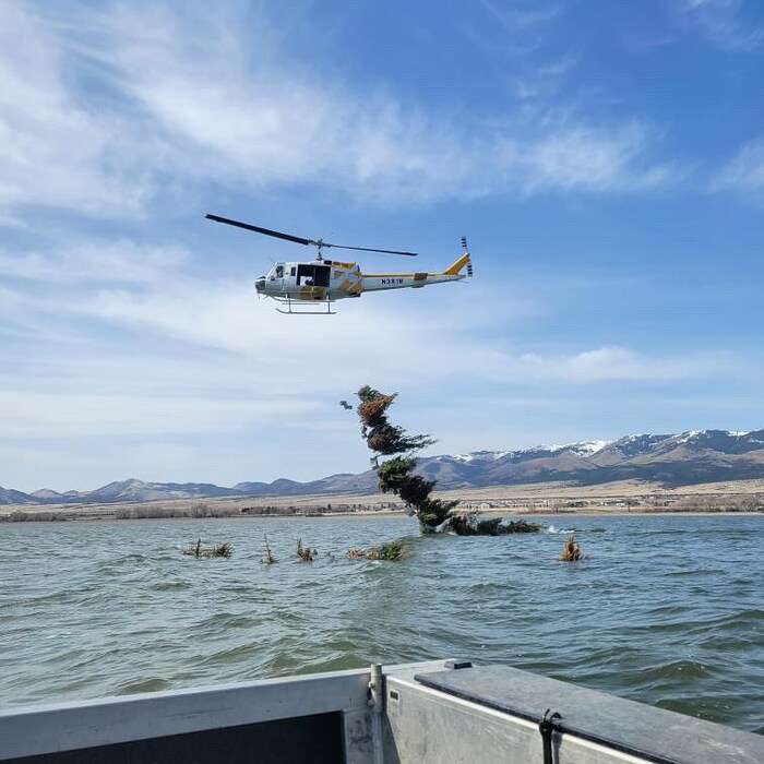   .     ,  , ,   , , , ,  , ,  ,  , , ,   , Bell uh-1 Iroquois (), 