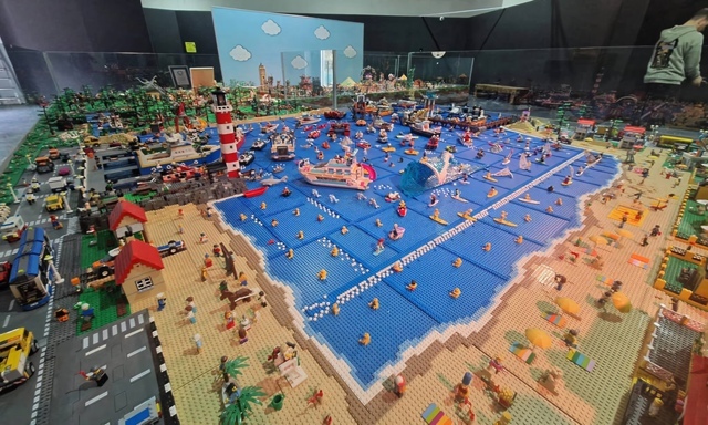      Lego- LEGO, ,   , , , , , ,  , 
