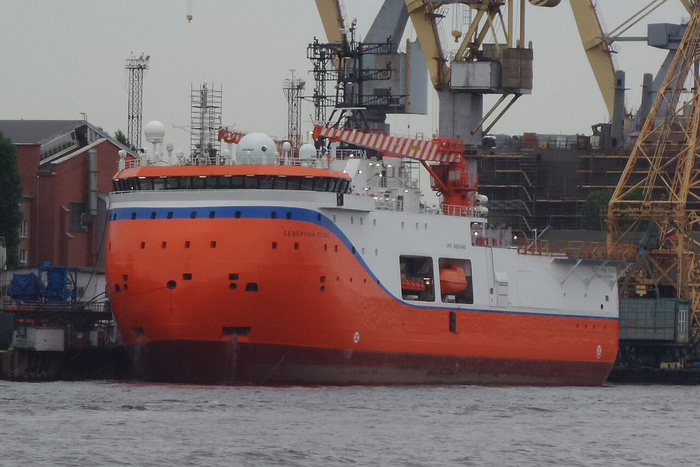 Ледостойкая самодвижущая платформа «Северный полюс»