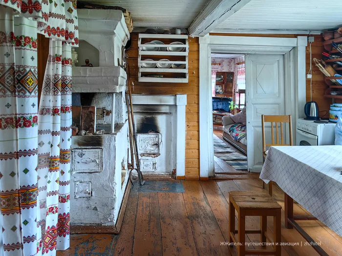 Где нет отелей, но есть душа: как живут в столетнем деревянном доме Путешествие по России, Туризм, Путешествия, Вепсы, Вепсский лес, Дом, Изба, Деревня, Село, Россия, Длиннопост, Ленинградская область