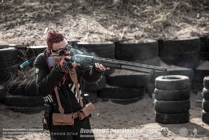 Один из участников Двудулочки в очень ярком образе.