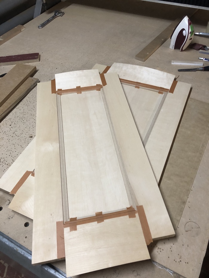 Развлечение то ещё 😅 клею либо в прессу, либо на мильён струбцин