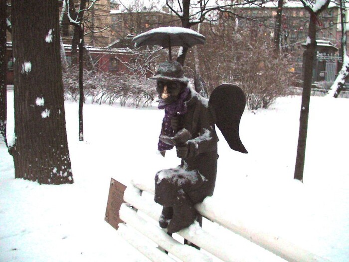 Источник фото: <!--noindex--><a href="https://pikabu.ru/story/15_sposobov_sozdaniya_neobyichnyikh_dostoprimechatelnostey_na_primere_sanktpeterburga_chast_1_12754491?u=https%3A%2F%2Funplaces.ru%2FMonument.php%3Fid%3D619&t=https%3A%2F%2Funplaces.ru%2FMonument.php%3Fid%3D619&h=49e3cf984199b9288d28a78357d35f16851cc7af" title="https://unplaces.ru/Monument.php?id=619" target="_blank" rel="nofollow noopener">https://unplaces.ru/Monument.php?id=619</a><!--/noindex--> Скульптор: Р. Шустров.