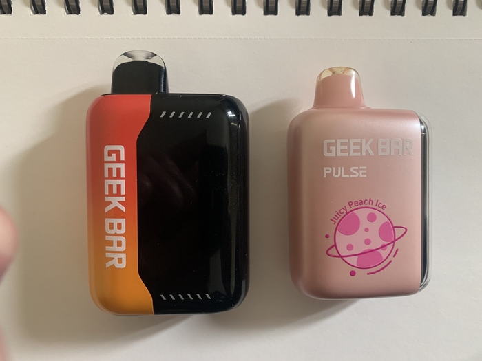 Geek Bar Pulse vs Geek Bar Pulse X  , , ,  , ,  ,  , 