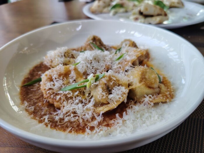 62 лари - чуть больше 1800