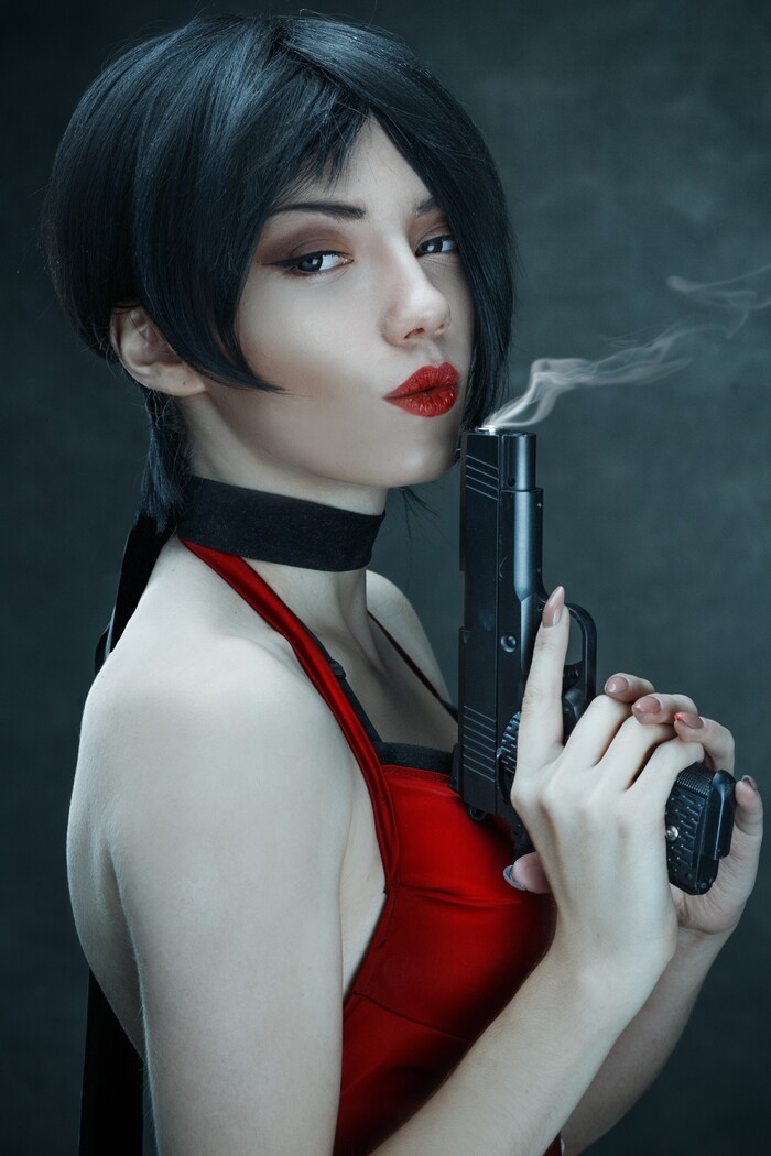 Resident evil , , , , , ,  (), YouTube (), Ada Wong, Leon Kennedy