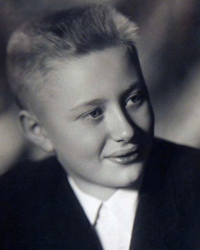 Андрей Миронов