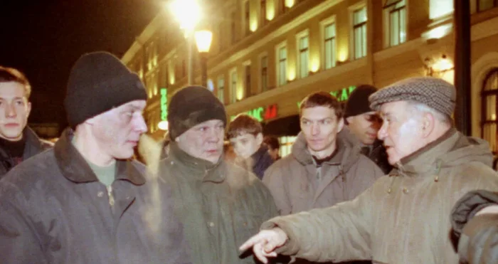 Как снимали сериал Улицы разбитых фонарей: кадры со съемок и 18 интересных фактов о сериале Улицы разбитых фонарей, Сериалы, Российское кино, Фильмы, Милиция, Дукалис, Актеры и актрисы, Алексей Нилов, Сергей Селин, Котлетки макарошки пюрешка, Яндекс Дзен (ссылка), Длиннопост Как снимали сериал Улицы разбитых фонарей: кадры со съемок и 18 интересных фактов о сериале Улицы разбитых фонарей, Сериалы, Российское кино, Фильмы, Милиция, Дукалис, Актеры и актрисы, Алексей Нилов, Сергей Селин, Котлетки макарошки пюрешка, Яндекс Дзен (ссылка), Длиннопост