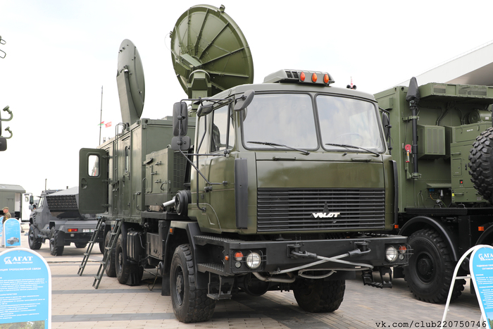 Станция спутниковой связи Р-443У