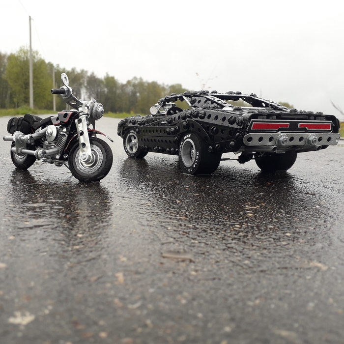 Harley-Davidson, Dodge Charger   , ,    