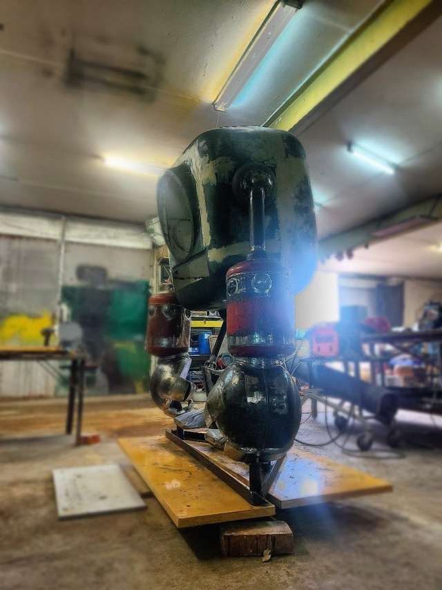 Примеряем руки. Отлично. Всё сидит как надо