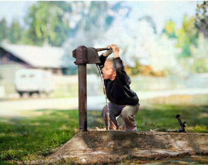 Маленький Коля в деревне