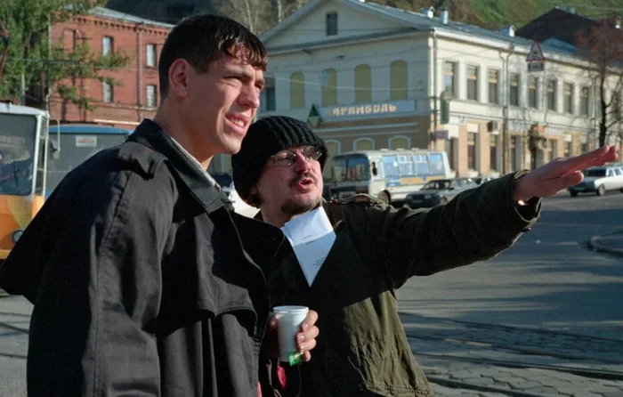 Как проходили съёмки фильма «Жмурки»: закулисные кадры и два десятка любопытных фактов об этой культовой ленте Фото со съемок, Фильмы, Длиннопост, Российское кино Как проходили съёмки фильма «Жмурки»: закулисные кадры и два десятка любопытных фактов об этой культовой ленте Фото со съемок, Фильмы, Длиннопост, Российское кино