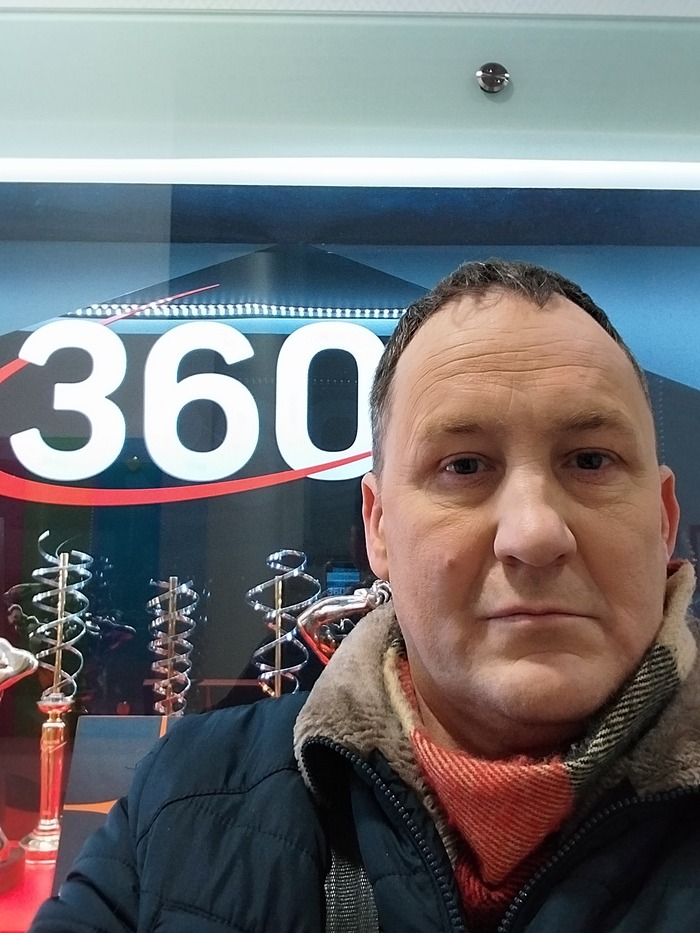 Александр Устинович